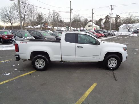 Used 2018 Chevrolet Colorado W/T w/ WT Convenience Package image 5