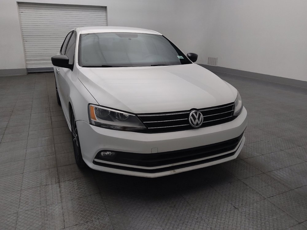 Used 2016 Volkswagen Jetta Sport FWD image 14