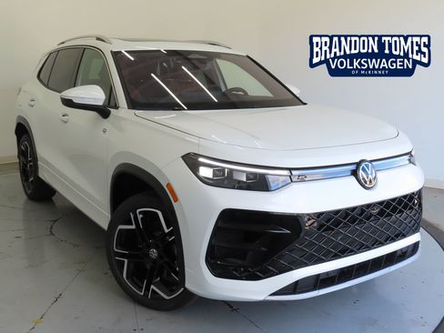 New 2026 Volkswagen Tiguan SEL R-Line image 1