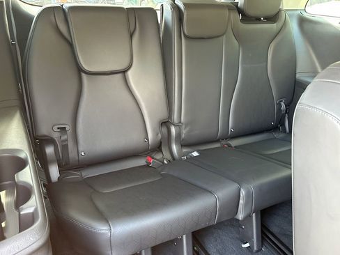 Certified 2025 Kia Carnival SX w/ SX Dark Edition Package FWD image 16
