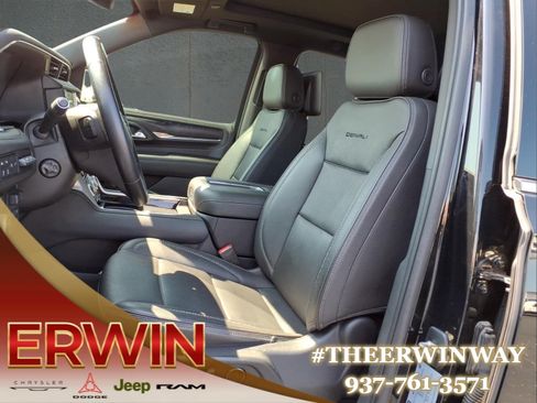 Used 2021 GMC Yukon XL Denali w/ Denali Ultimate Package AWD/4WD image 12