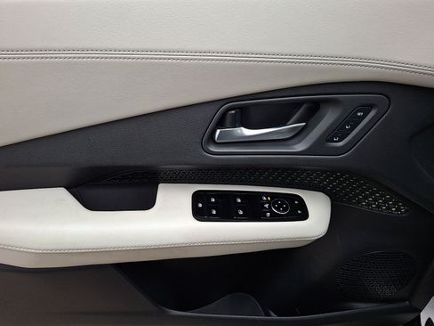 Certified 2023 Nissan Ariya FWD image 12