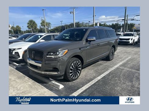 Used 2023 Lincoln Navigator L Black Label AWD/4WD image 1