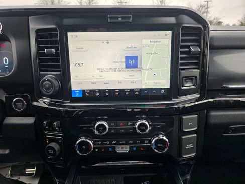 New 2026 Ford F250 Lariat w/ Black Appearance Package image 13