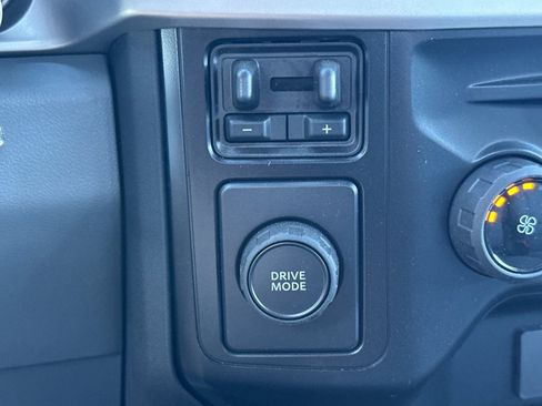 Used 2024 Ford F550 2WD Regular Cab Super Duty w/ XL Chrome Package image 32