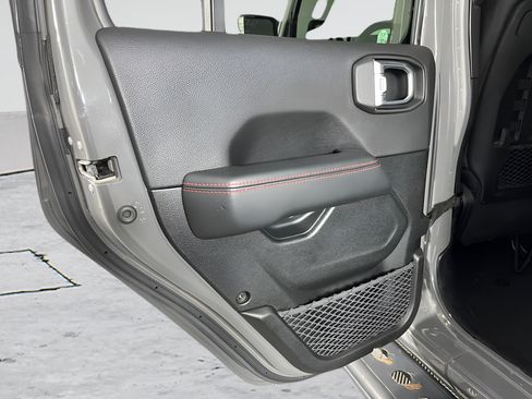 Used 2021 Jeep Wrangler Unlimited Rubicon w/ Safety Group AWD/4WD image 23