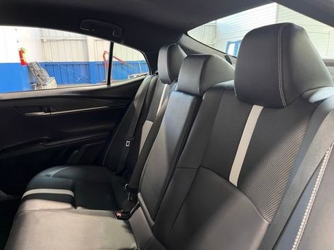 Used 2025 Toyota Camry SE FWD image 17
