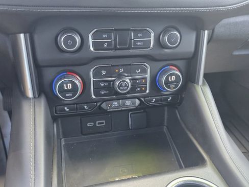 Used 2023 Chevrolet Tahoe Z71 w/ Luxury Package AWD/4WD image 22