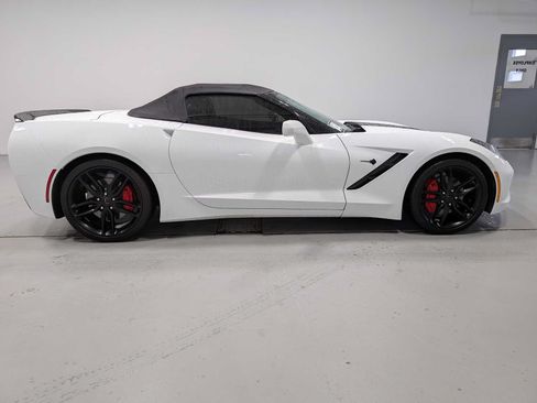 Used 2019 Chevrolet Corvette Stingray Convertible w/ 1LT RWD image 7