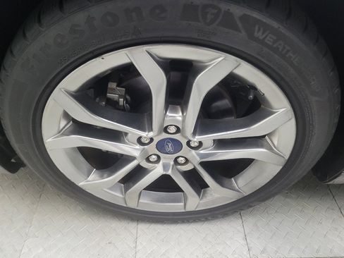 Used 2020 Ford Fusion SEL FWD image 31