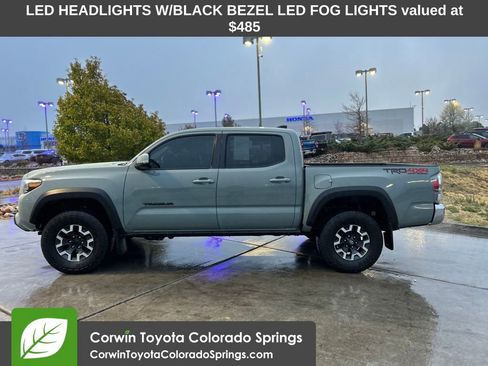 Used 2023 Toyota Tacoma TRD Off-Road AWD/4WD image 4