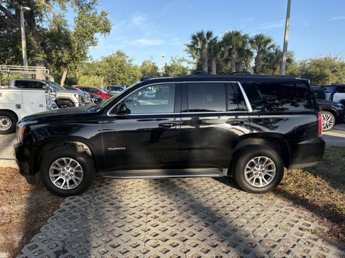 Used 2016 GMC Yukon SLT w/ Open Road Package AWD/4WD image 4