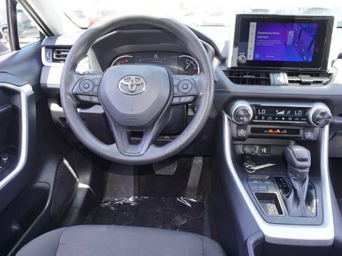 Certified 2025 Toyota RAV4 XLE FWD image 8