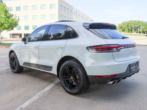 Used 2020 Porsche Macan AWD/4WD image 5