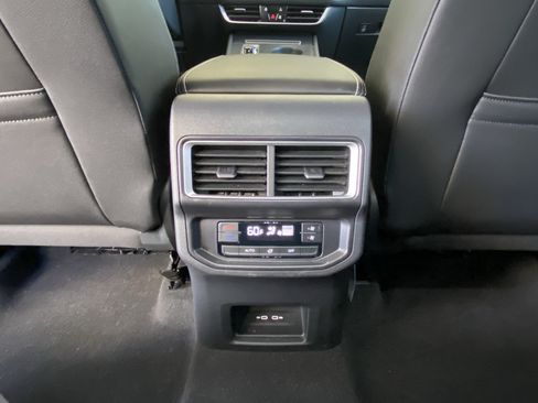 Certified 2025 Volkswagen Atlas SE AWD/4WD image 40