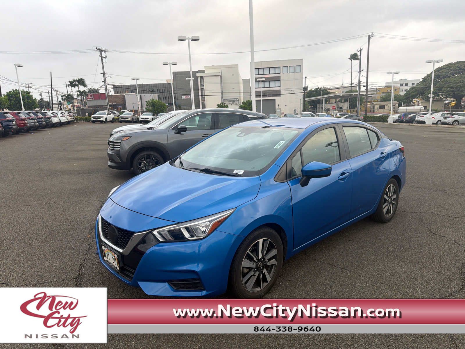 Used 2021 Nissan Versa SV FWD image 1