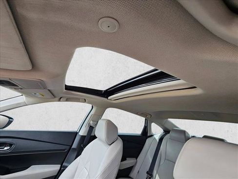 Used 2024 Honda Accord EX-L image 8