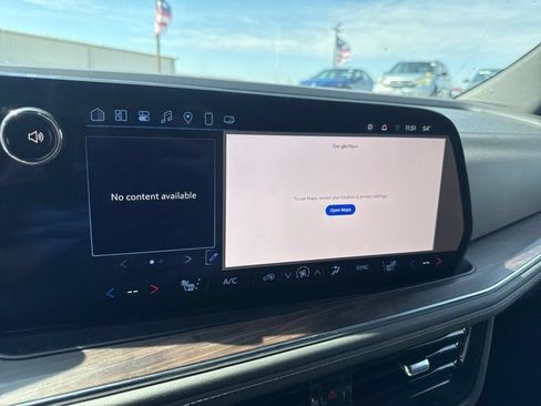 Used 2025 Chevrolet Tahoe Z71 AWD/4WD image 35