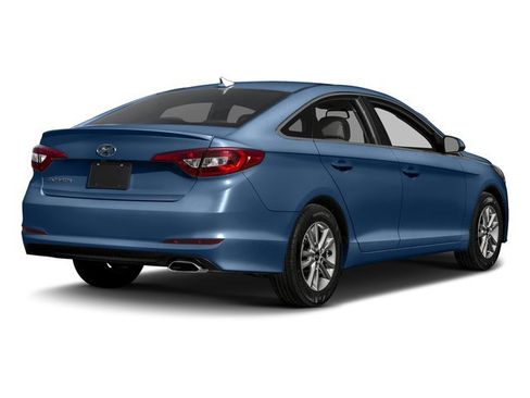 Used 2017 Hyundai Sonata SE image 2