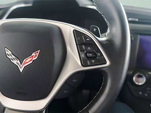 Used 2015 Chevrolet Corvette Z06 w/ 3LZ Preferred Equipment Group image 11