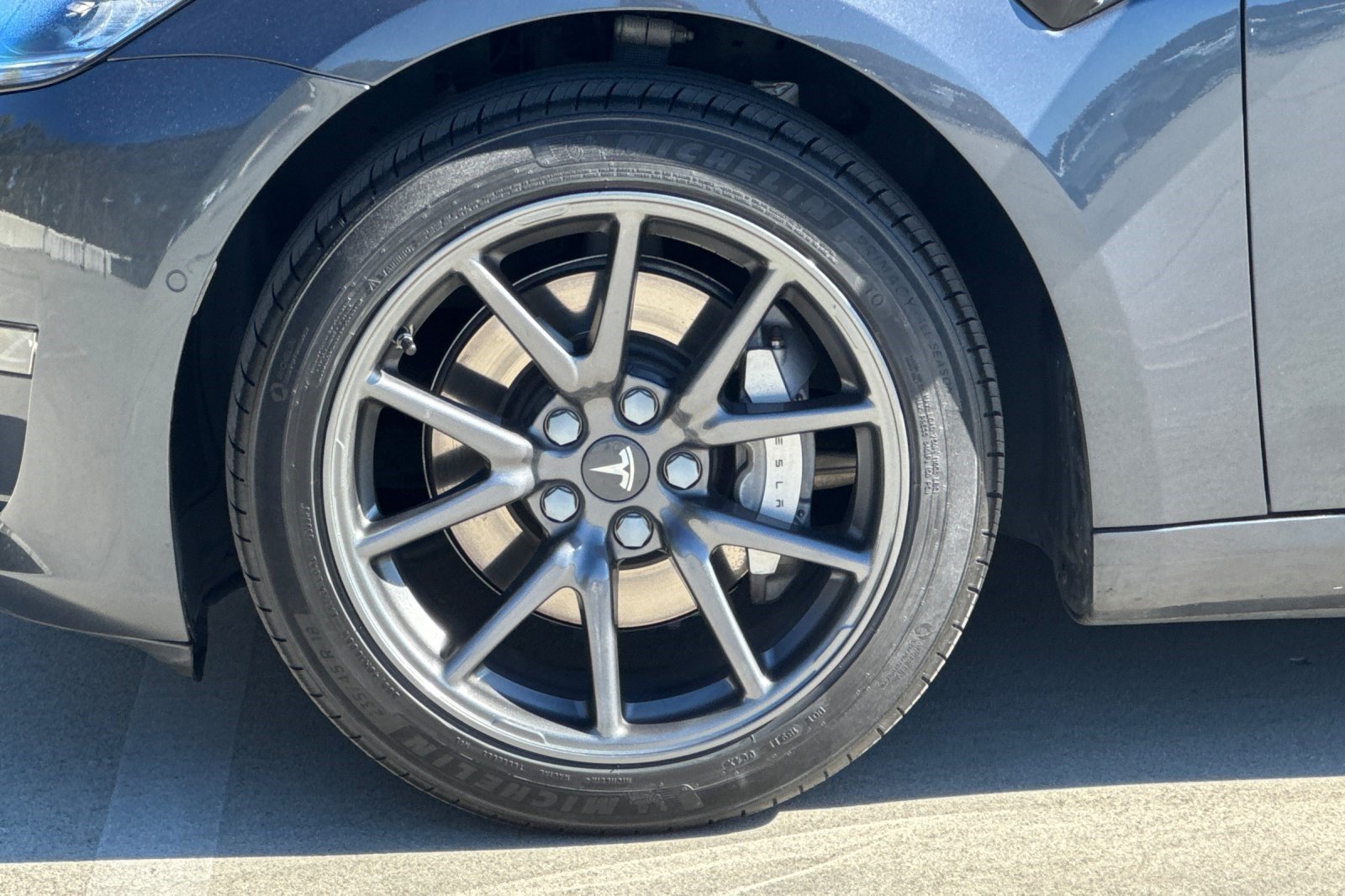 Used 2018 Tesla Model 3 Long Range RWD image 12