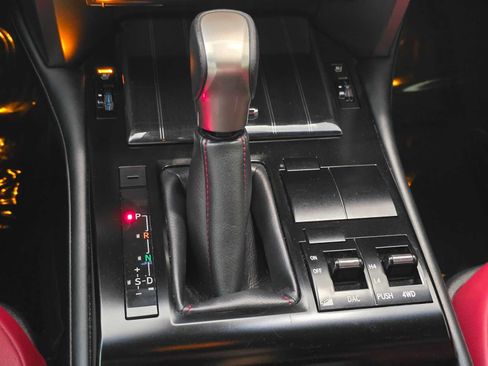 Used 2021 Lexus GX 460 Premium w/ Premium Package AWD/4WD image 17