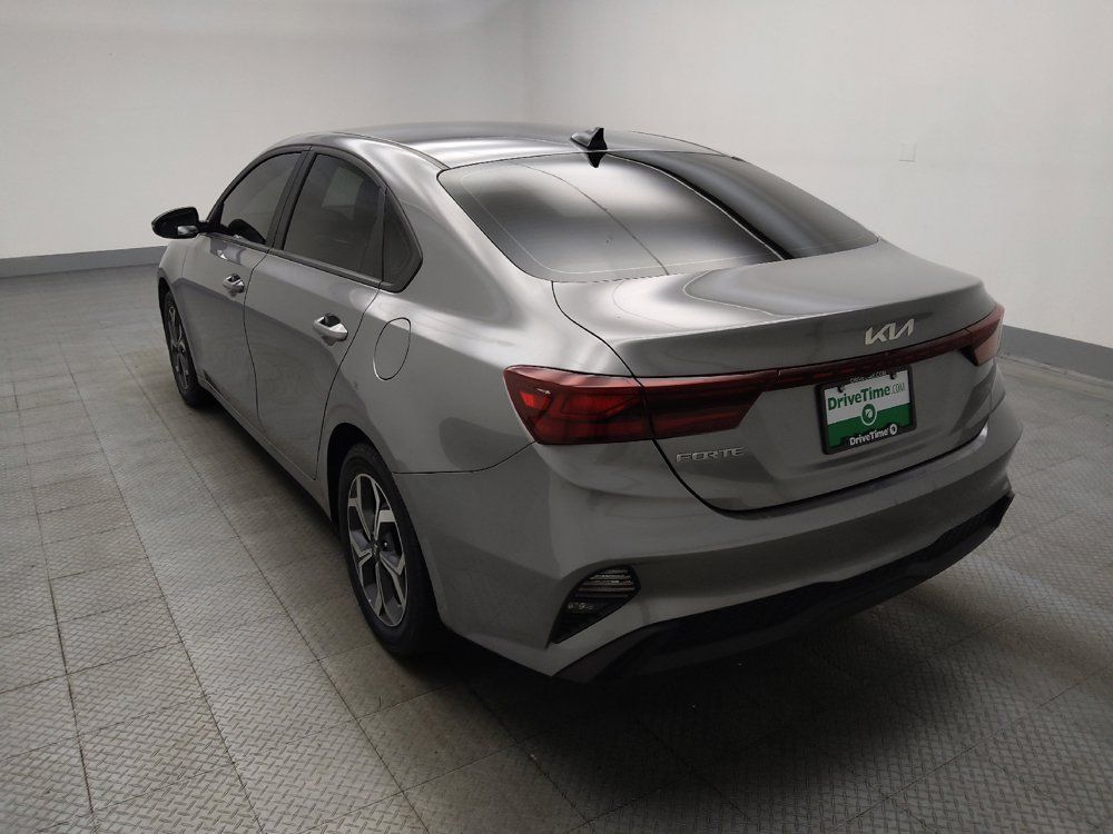 Used 2024 Kia Forte LXS w/ LXS Technology Package FWD image 5