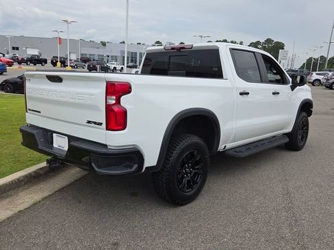 Used 2024 Chevrolet Silverado 1500 ZR2 w/ Technology Package AWD/4WD image 12