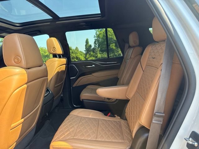 Used 2022 Cadillac Escalade Sport AWD/4WD image 15