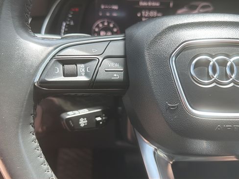Used 2018 Audi Q7 3.0T Prestige AWD/4WD image 19