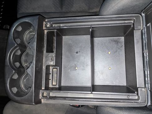 Used 2013 GMC Sierra 2500 SLE w/ Snow Plow Prep Package image 24