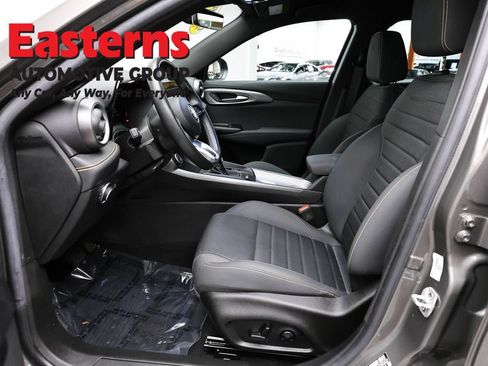 Used 2024 Alfa Romeo Tonale Ti AWD/4WD image 14