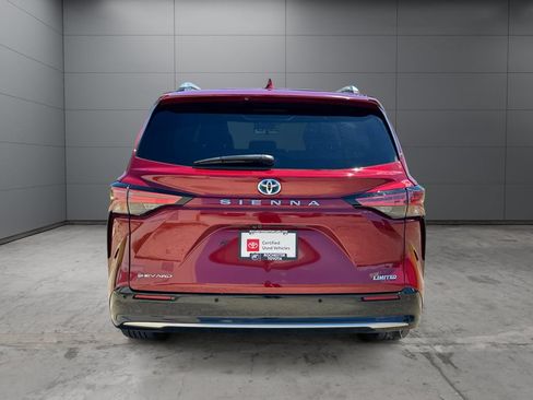 Certified 2025 Toyota Sienna Limited AWD/4WD image 4