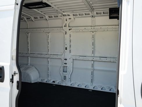 Used 2025 RAM ProMaster 2500 w/ Convenience Group FWD image 20