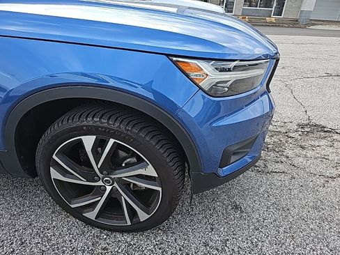 Used 2020 Volvo XC40 T5 R-Design w/ Protection Package Premier image 11