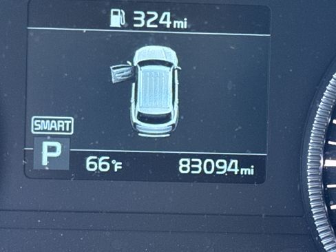 Used 2022 Kia Telluride EX w/ EX Premium Package image 22