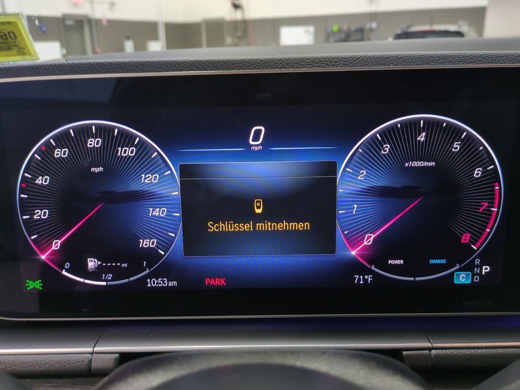 Used 2025 Mercedes-Benz GLE 350 4MATIC image 8