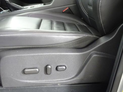 Used 2018 Ford Escape Titanium image 23