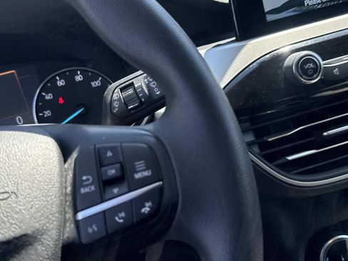 Used 2022 Ford Escape SE w/ SE Sport Appearance Package FWD image 25