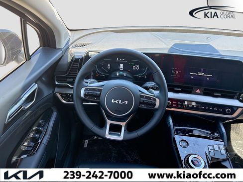New 2025 Kia Sportage EX image 16