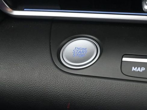 Used 2024 Hyundai Elantra SEL image 23