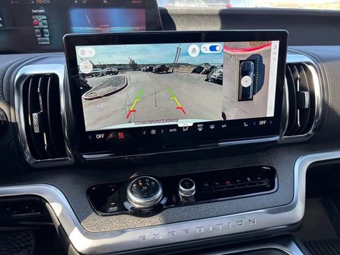 New 2026 Ford Expedition Tremor image 30