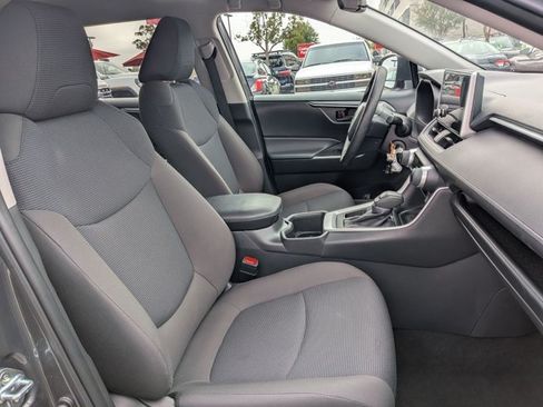 Certified 2025 Toyota RAV4 LE FWD image 20