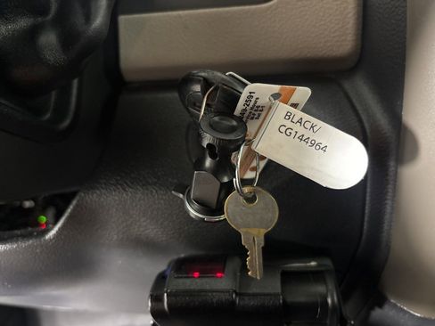 Used 2012 RAM 2500 ST w/ Chrome Appearance Group AWD/4WD image 13