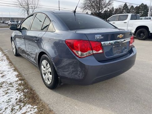 Used 2014 Chevrolet Cruze LS image 5