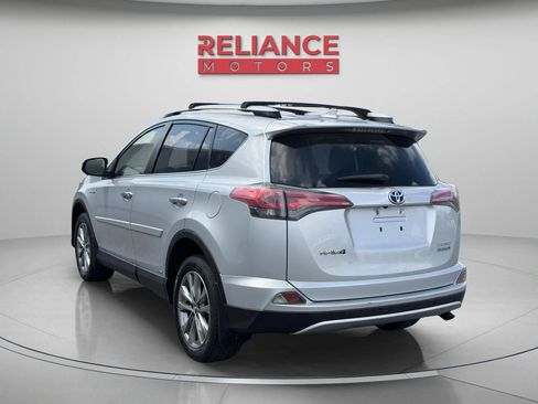 Used 2016 Toyota RAV4 Limited AWD/4WD image 4