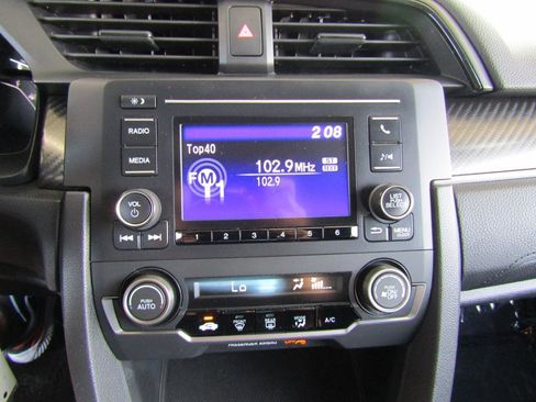 Used 2018 Honda Civic Sport image 16