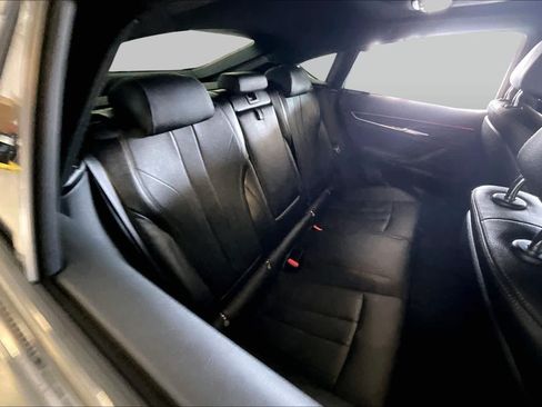 Used 2018 BMW X6 sDrive35i w/ M Sport Package RWD image 18