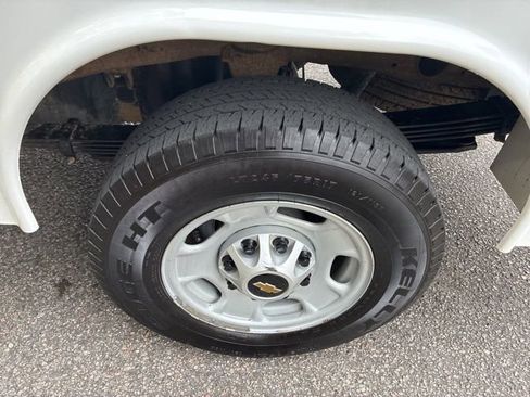 Used 2023 Chevrolet Silverado 2500 W/T w/ WT Convenience Package image 12