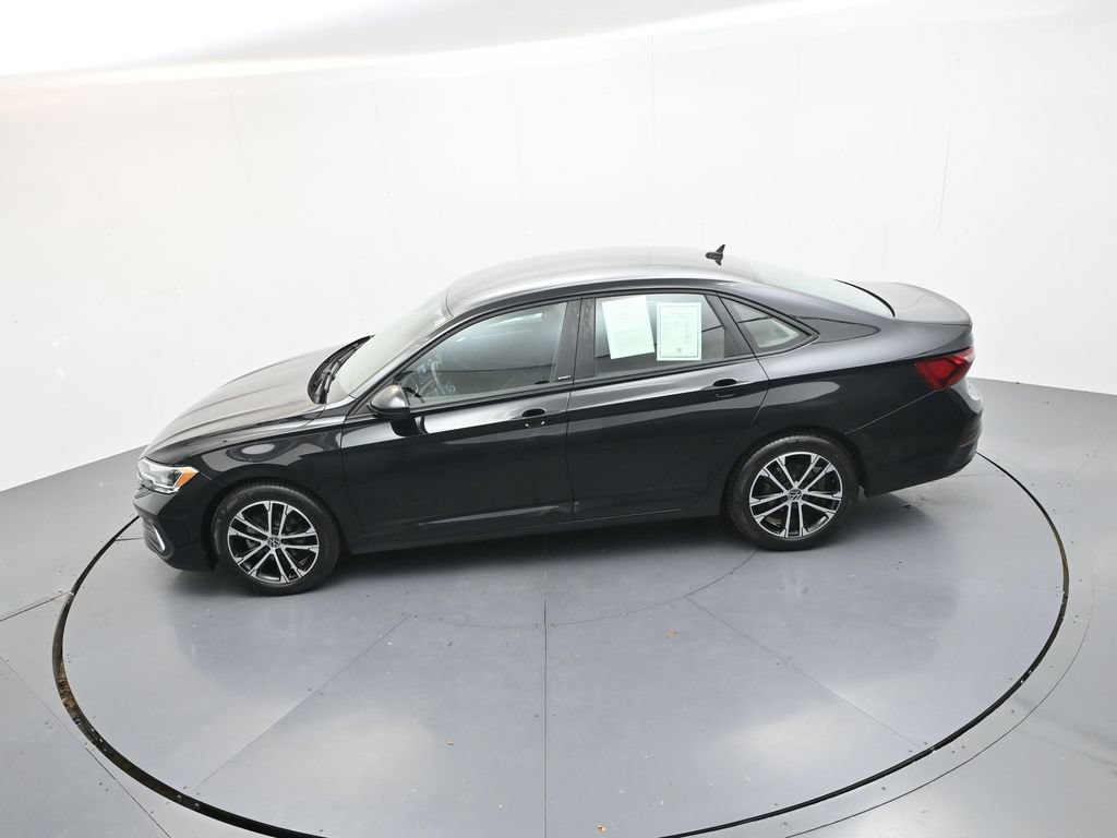 Used 2024 Volkswagen Jetta Sport FWD image 25